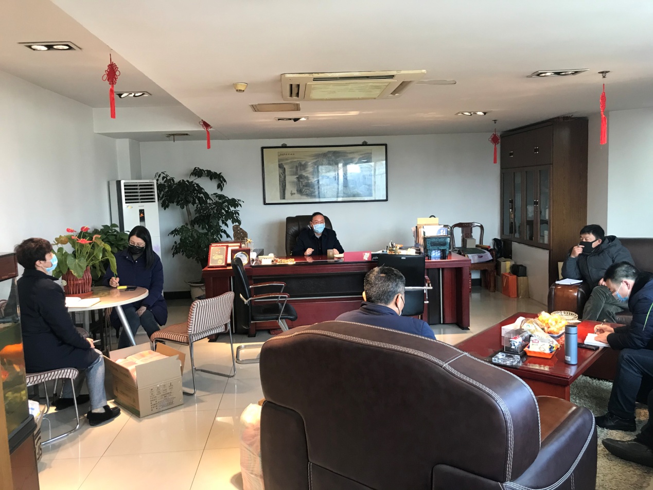 �����A��һ���f���˽z������и